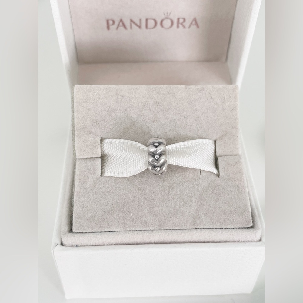 Pandora Heart Beats Spacer | Retired